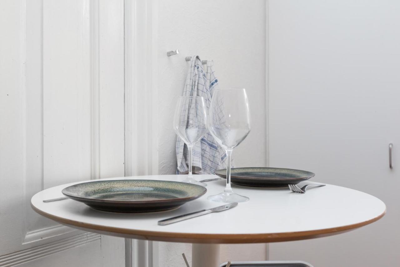 올보르 5 Min Fra Banegarden - Plads Til 4-Personer 아파트 외부 사진